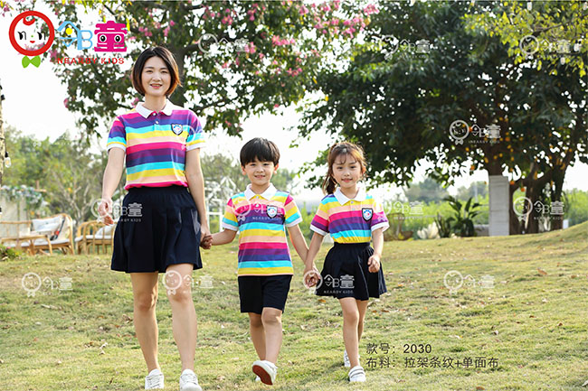 新款好看彩色條紋幼兒園園服禮服