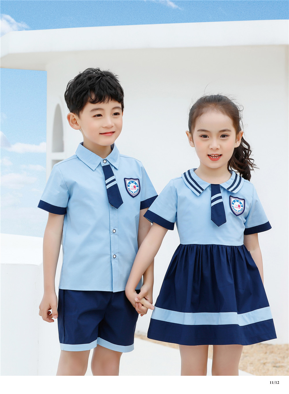 海軍藍(lán)風(fēng)格幼兒園小禮服，爆賣(mài)6萬(wàn)套